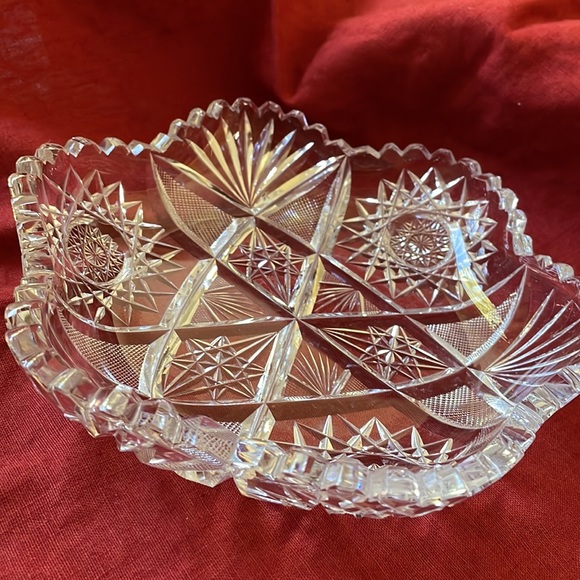 Vintage cut crystal starburst pattern bowl plate - Picture 7 of 10